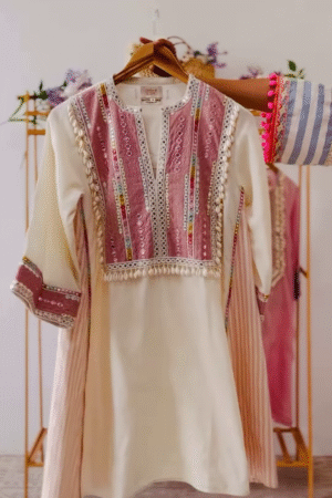 Women’s Baby Pink Beaded Kurti with Shell Accents – Premium Embroidered Ethnicwear for Boutique Collections