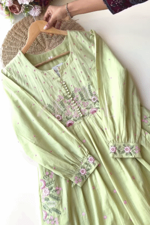 Women’s Light Green Floral Embroidered Long Kurti – Pastel Ethnicwear with White-Pink Motifs & Sleeve Detailing