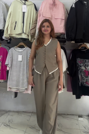 Women’s Black Sleeveless Buttoned Vest & Wide-Leg Pant Co-ord Set