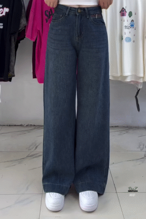 Women’s Ultra-Wide Leg High-Waisted Jeans – Classic Indigo