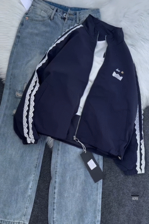 Cream Zip-Up Hoodie & Light Wash Jeans Set