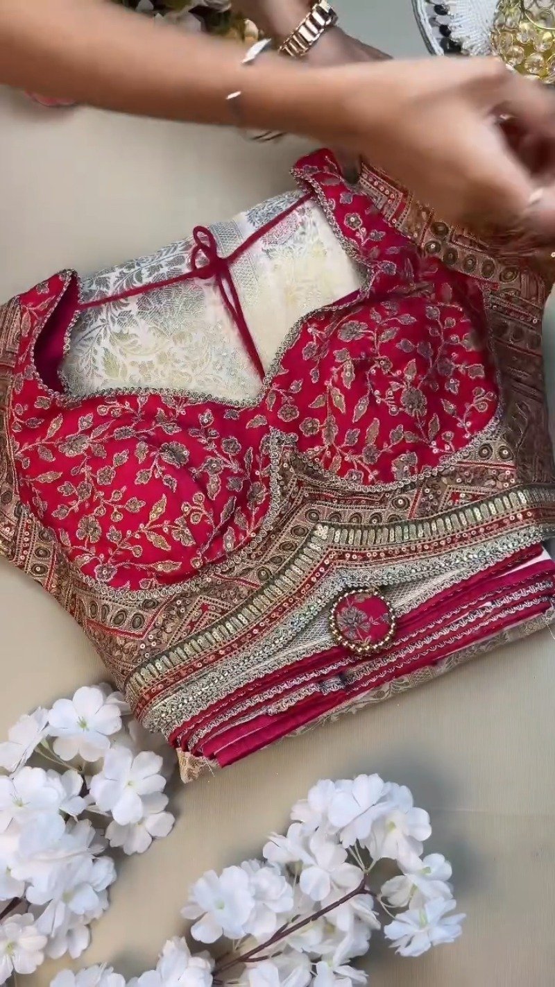 Opulent Ivory & Crimson Handloom Silk Saree Set with Embellished Blouse โ Available in Ivory & Crimson - Image 3
