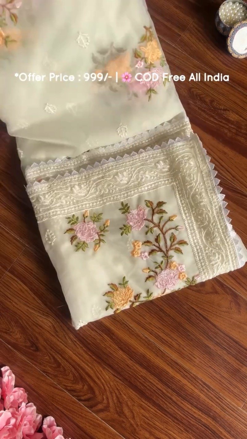 Elegant Floral Embroidered Organza Saree Set โ Available in White & Light Green - Image 3